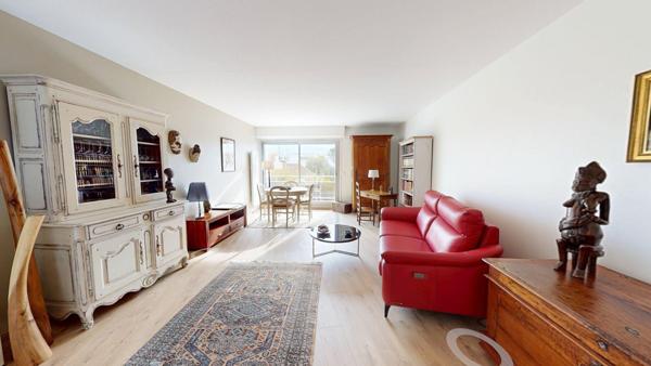 VENTE : appartement 3 pièces (70 m²) à ROYAN