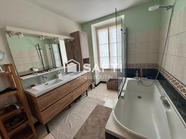 MAGNIFIQUE MAISON EN PIERRE 3 CHAMBRES A ECHIRE !