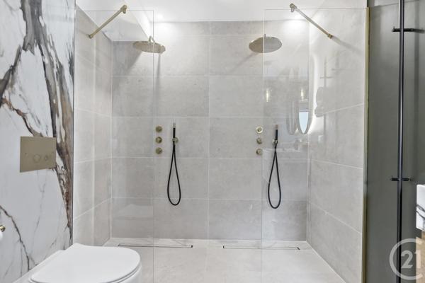 Maison à vendre  7 pièces - 300 m 2   STE MAXIME  - 83