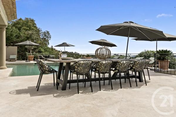 Maison à vendre  7 pièces - 300 m 2   STE MAXIME  - 83