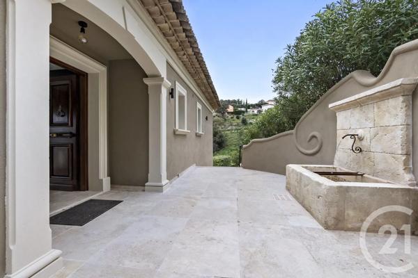 Maison à vendre  7 pièces - 300 m 2   STE MAXIME  - 83