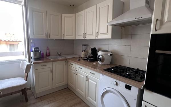 Immeuble à vendre    8 pièces •  Salses-le-Château