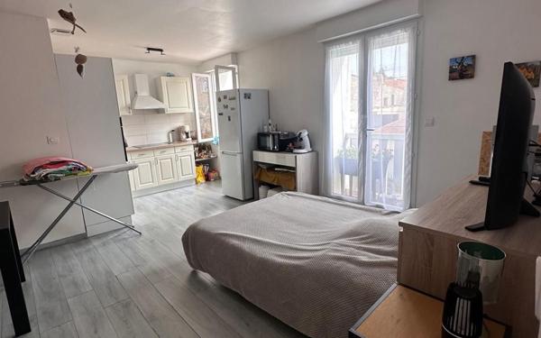 Immeuble à vendre    8 pièces •  Salses-le-Château