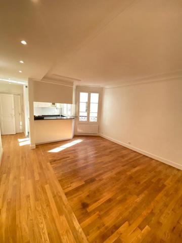 Appartement · Location Paris (75017) 3 pièces · 67m²