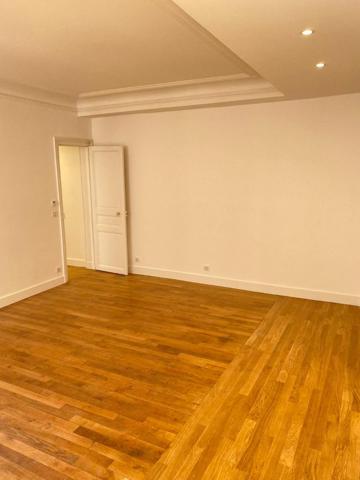 Appartement · Location Paris (75017) 3 pièces · 67m²