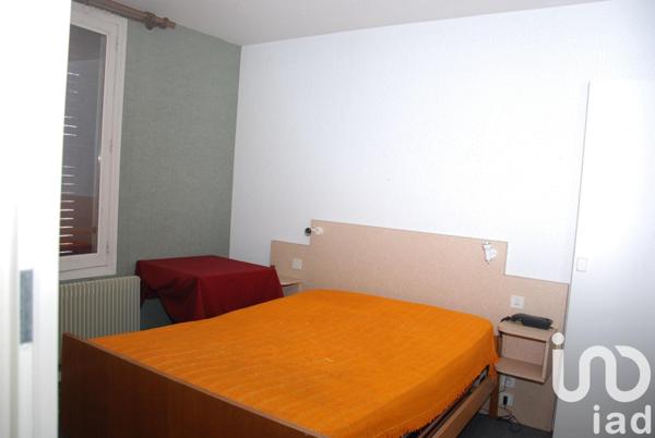 Immeuble à vendre 250 m² Herment