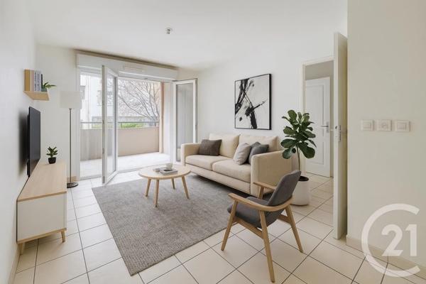 Appartement F2 à vendre  2 pièces - 33 m 2   ST LAURENT DU VAR  - 06