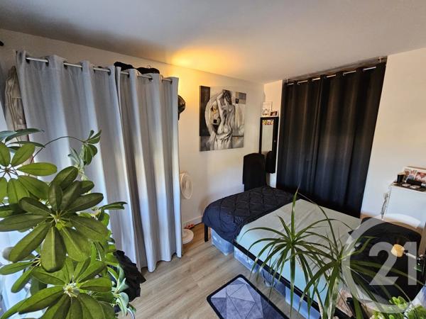 Appartement F2 à vendre  2 pièces - 33 m 2   ST LAURENT DU VAR  - 06