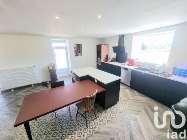 Maison à vendre 11 pièces 280 m² Bazoges-en-Pareds