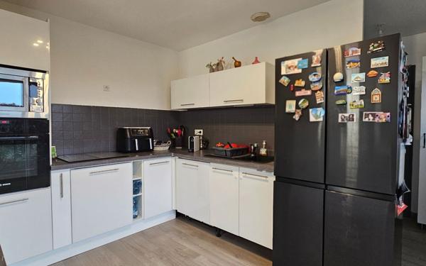 Maison à vendre    5 pièces •  Aubevoye