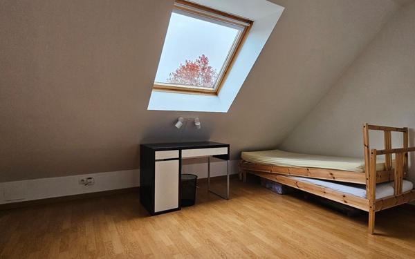 Maison à vendre    5 pièces •  Aubevoye