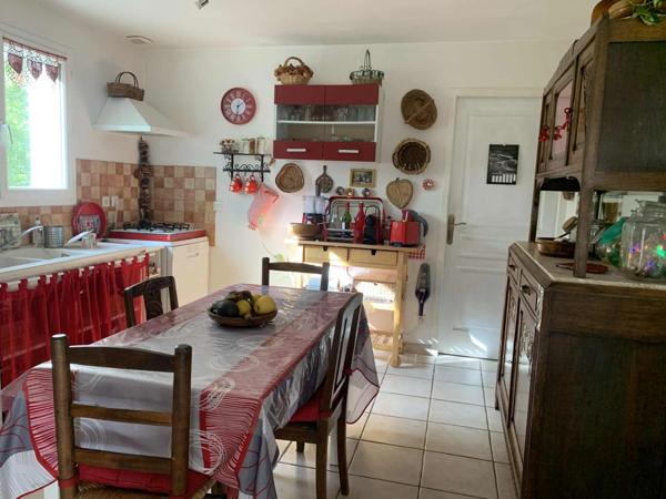 Aucun travaux à prévoir – Maison avec deux logements – 209 m² – Revenus locatifs – Cadre nature