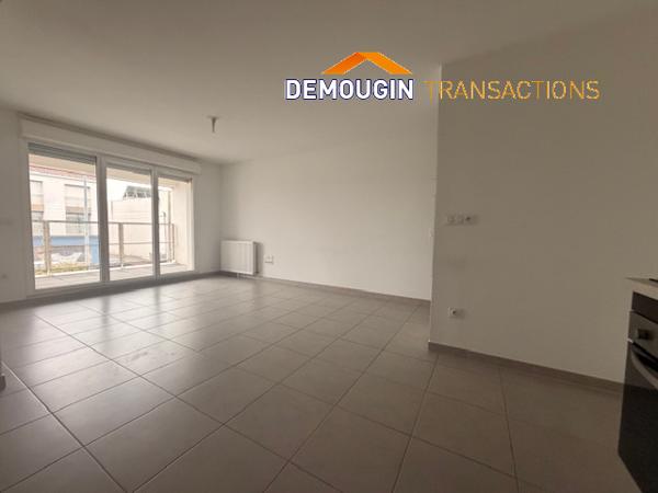 PROCHE COMMODITES – TYPE 3 AVEC TERRASSE ET STATIONNEMENT