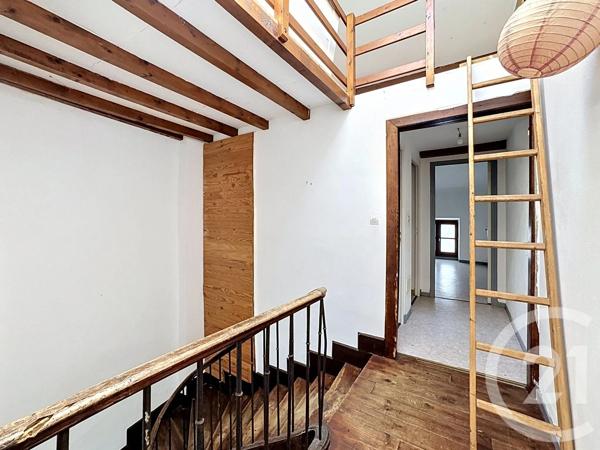 Immeuble à vendre  130 m 2   ST GIRONS  - 09