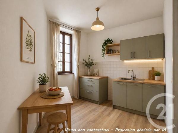 Immeuble à vendre  130 m 2   ST GIRONS  - 09