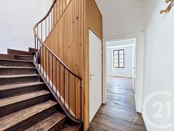 Immeuble à vendre  130 m 2   ST GIRONS  - 09