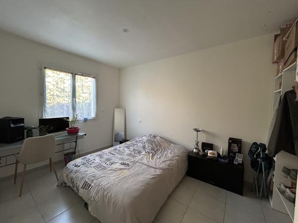 Exceptionnel ! Dans un lotissement calme, belle villa en excellent état de type 5 et de 119 m2, terrain 905 m Alzonne (11170)