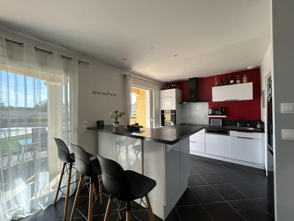 Exceptionnel ! Dans un lotissement calme, belle villa en excellent état de type 5 et de 119 m2, terrain 905 m Alzonne (11170)