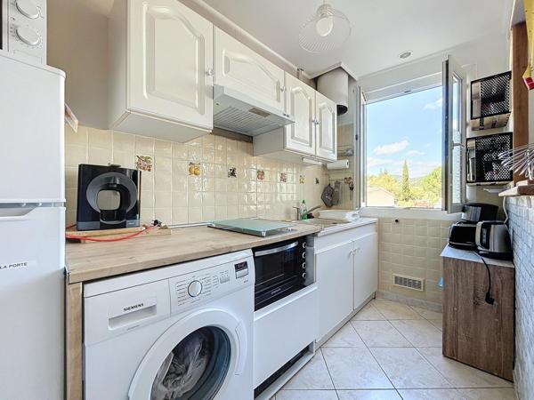 LAMALOU-LES-BAINS – Proche thermes et commerces