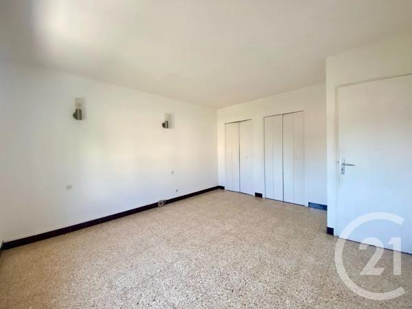 Maison à vendre  5 pièces - 108,61 m 2   LUNEL  - 34