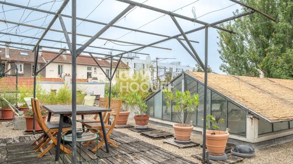 Loft atypique avec verrière au coeur des Lilas
