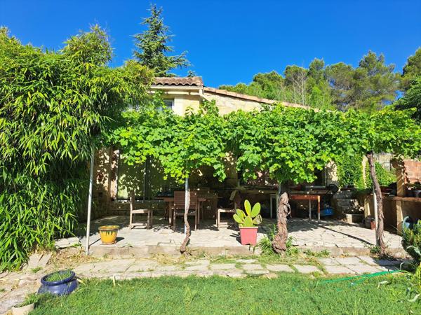 VIVRE EN PLEINE NATURE A PROXIMITE DES COMMODITES