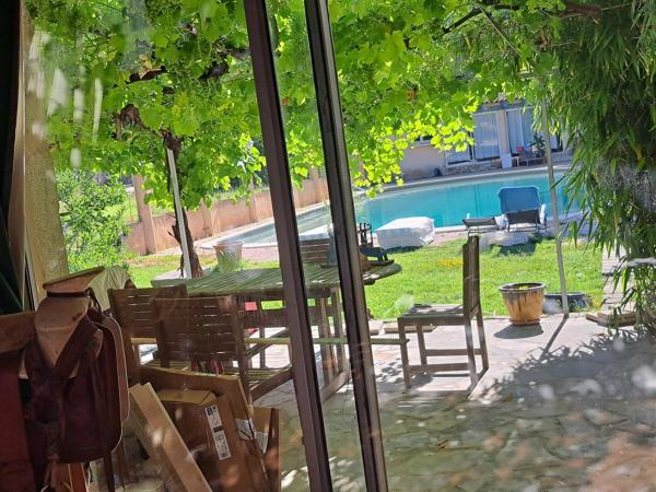 VIVRE EN PLEINE NATURE A PROXIMITE DES COMMODITES