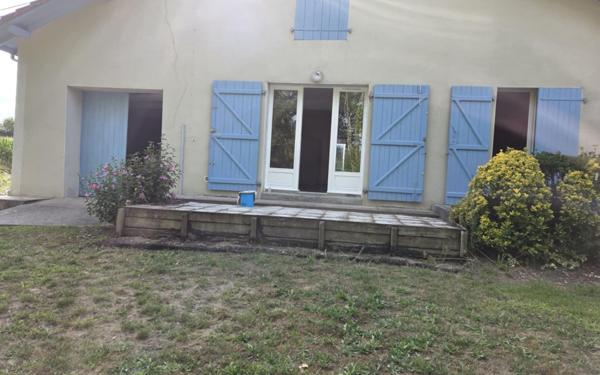 Maison à louer    5 pièces •  Saugnac-et-Cambran