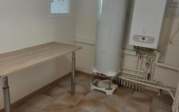 Maison à louer    5 pièces •  Saugnac-et-Cambran