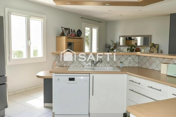 Villa 108 m² avec garage et jardin.