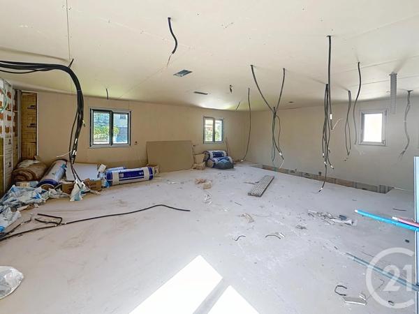 Maison à vendre  5 pièces - 141,86 m 2   CERET  - 66