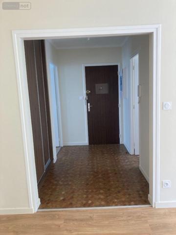 Appartement à louer à Bayeux dans le Calvados (14400), ref : L 618