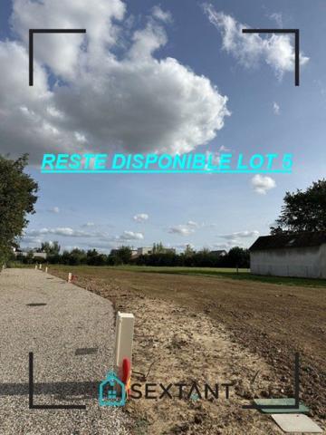 Beau terrain constructible viabilisé en lotissement