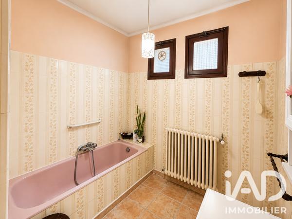 Maison à vendre 6 pièces 160 m² Saint-Cannat