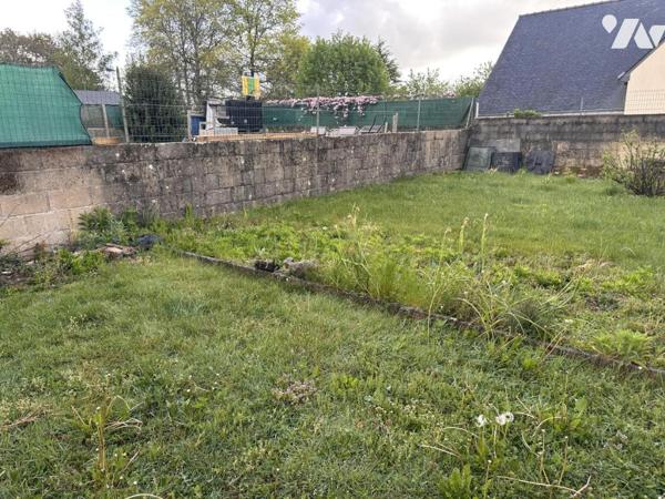 A VENDRE 56 VANNES EST Secteur Casernes, maison 1957, 4 chambres, jardin 472 m²