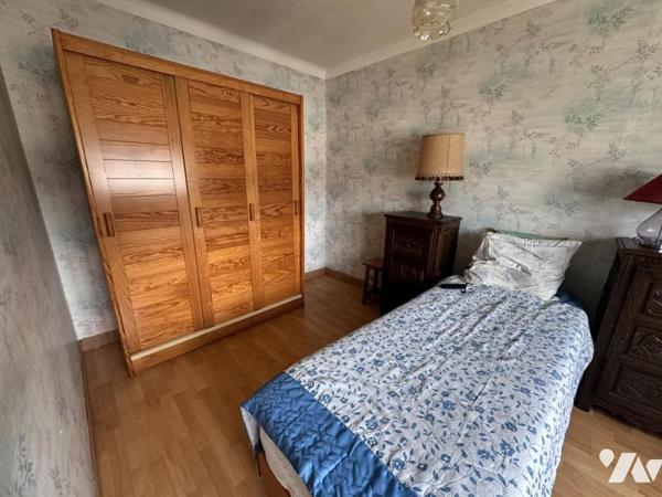 A VENDRE 56 VANNES EST Secteur Casernes, maison 1957, 4 chambres, jardin 472 m²