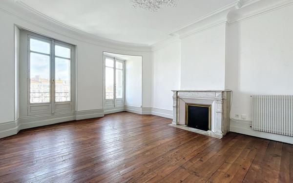 Appartement à vendre    3 pièces • 96,32 m2 Bayonne