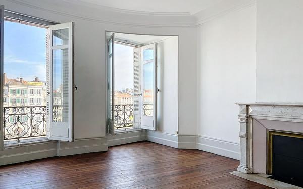 Appartement à vendre    3 pièces • 96,32 m2 Bayonne