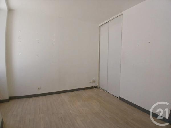 Appartement F3 à vendre  3 pièces - 55,90 m 2   MONTLUCON  - 03