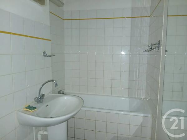 Appartement F3 à vendre  3 pièces - 55,90 m 2   MONTLUCON  - 03