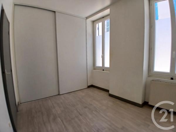 Appartement F3 à vendre  3 pièces - 55,90 m 2   MONTLUCON  - 03