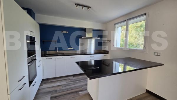 Maison rénovée 97 m² – 3 chambres – Jardin – Garage – Castres (81)