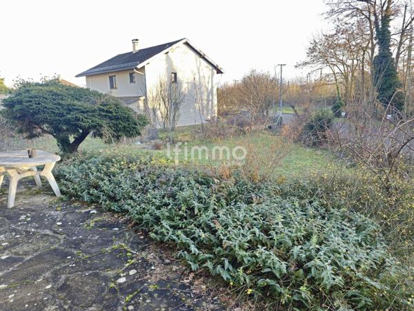 Maison 6pieces au calme (possible vie de plein pied) sur sept ares
