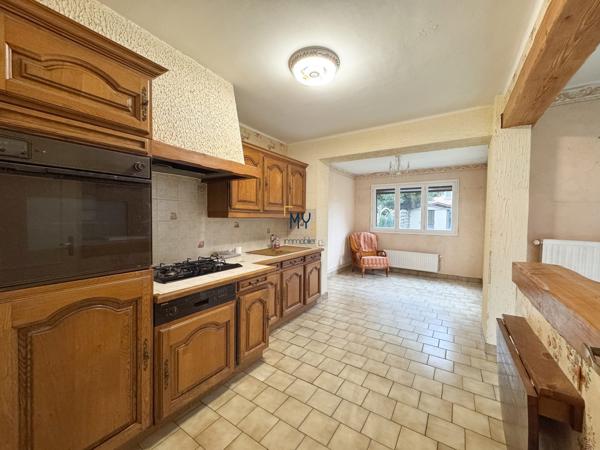 MAISON TYPE BÂTIR AU COEUR DE LA CESSOIE - A RÉNOVER