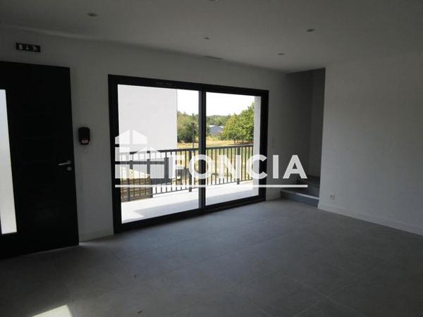 Location Local commercial 3 pièces 75 m² - BAT B Montrabe 31850