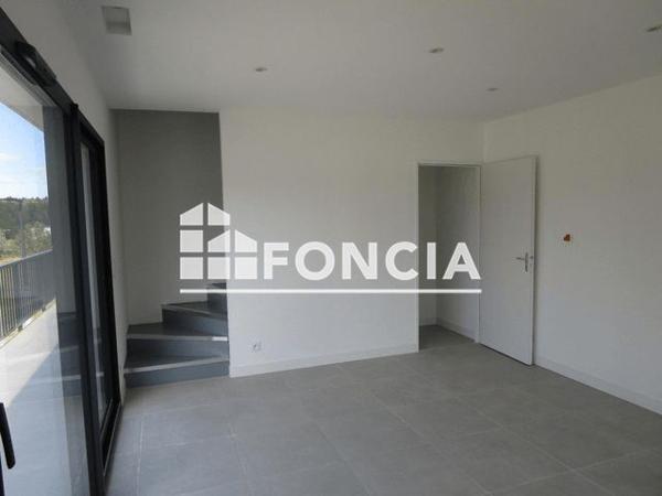 Location Local commercial 3 pièces 75 m² - BAT B Montrabe 31850