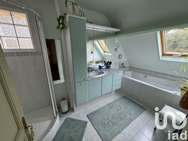 Maison à vendre 7 pièces 157 m² Viarmes