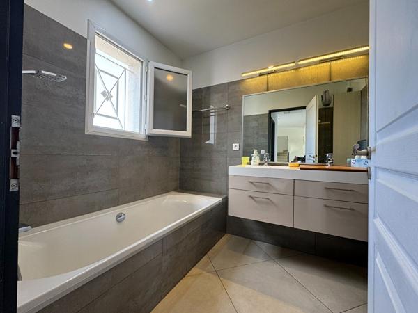 A LOUER - Maison Lucciana T6 de 156 m²