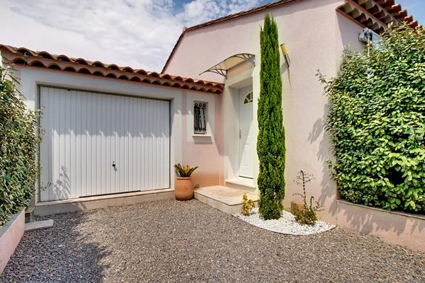 A VENDRE EN EXCLUSIVITE - Villa de 85m2 sur 411 m2 de terrain avec piscine et garage
