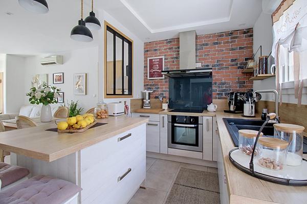 A VENDRE EN EXCLUSIVITE - Villa de 85m2 sur 411 m2 de terrain avec piscine et garage